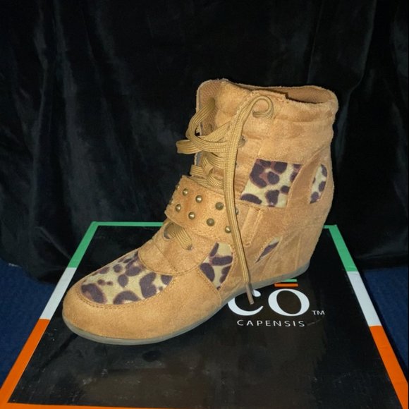 Cheetah print Wedge booties - Picture 3 of 3